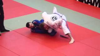 Oscar Gugala vs Aleksandrs Putjatins  IBJJF London Winter Open 2016  Purple Adult  Middle [upl. by Eniamret47]