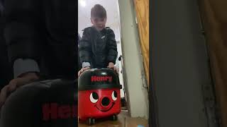 Henry hoover unboxing got scammed [upl. by Nisior]