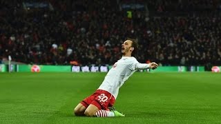 Manolo Gabbiadini vs Manchester United Wembley 260217 HD [upl. by Akinorev136]