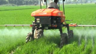 Shaktiman quotPROTEKTORquot Self Propelled High Clearance Boom Sprayer [upl. by Relyuc]