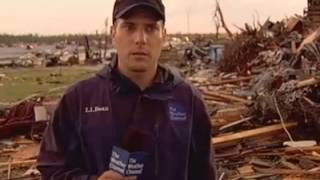 May 22 2011  Joplin Tornado TWC Internet Live Stream Part 4 [upl. by Yanarp]