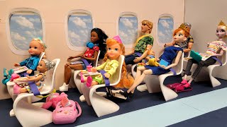 Airplane  Elsa amp Anna toddlers are flying on vacation  airport  Barbie dolls [upl. by Sirroned]