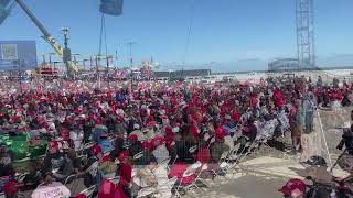 Crowd size at Donald Trump rally in Wildwood NJ [upl. by Annadiana]