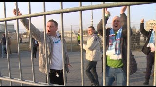 Kibice Błękitnych wchodzą na stadion w Poznaniu  Lech  Błękitni [upl. by Akcirret814]