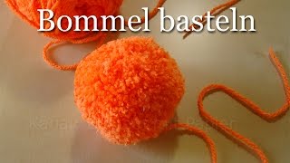 Bommel selber machen  Pompons einfach basteln  Basteln mit Wolle im Winter [upl. by Ettevey]