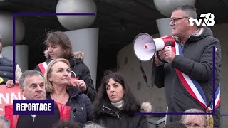 Près de 400 manifestants s’opposent à la construction de la prison de Magnanville [upl. by Ignacio]