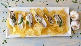 Cómo se hacen los BOQUERONES en VINAGRE Receta Anchoas Casera [upl. by Wilburt609]