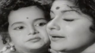 AROMALE KARAYALLE  SNEHADEEPAM  Malayalam Evergreen Film Song  P Leela [upl. by Areyk694]