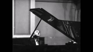 Maurizio Pollini plays Beethovens Hammerklavier and Brahms op119 LIVE in Salzburg 1989 [upl. by Alida]