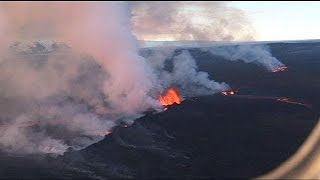 Nouvelle éruption du volcan islandais [upl. by Aretak131]