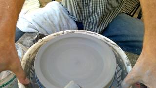 How to Cut a Plate off of the Pottery Wheel With a Clay Wire [upl. by Pouncey]