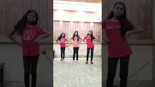 Ottakathe kattikko song reels ytshorts niharanivedya cousinsisters twinsisters [upl. by Edana]