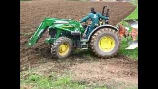 John Deere 5085 M ploughing  Lavrada na EppL [upl. by Gerbold]