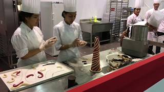 Atelier chocolat au salon gourmand de Rouen [upl. by Nosdrahcir]