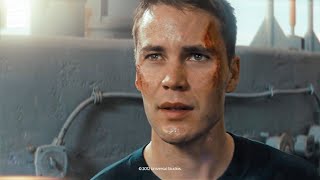 Battleship Man vs Alien fight HD CLIP [upl. by Diantha]