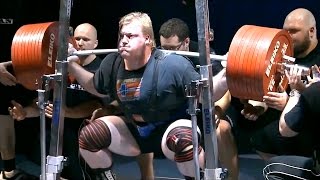 Equipped vs Raw Powerlifting [upl. by Hardan]