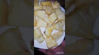 Ananas healthy diet fruit 💗testey fruit fruitcutting love health healthyfood shorts viral [upl. by Donna427]