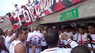 TORCIDA INDEPENDENTE CHEGADA AO MORUMBI SPFC X GAMBA [upl. by Garceau608]