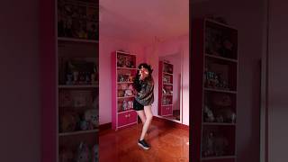 Wons and yens and dollars 💸🤑 dance cover by Gukkberri ♡ meow meovv shorts kpopperu [upl. by Fifi]