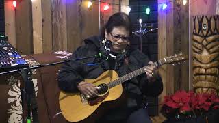 quotAwaiaulu Ke Alohaquot Performed By Ledward Kaapana At The Pono Hawaiian Grill In Santa Cruz [upl. by Sokul]