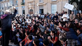 Festival de villancicos por las calles del centro histórico de Valencia [upl. by Vallo443]