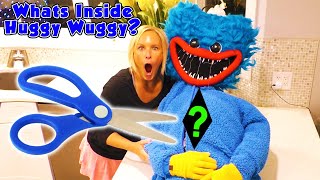 Cutting Open Huggy Wuggy at 3AM Whats Inside of Huggy Wuggy from Poppy Playtime [upl. by Sirtemed157]