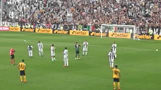 JuventusVerona la standing ovation dello Stadium per Gigi Buffon [upl. by Almat672]