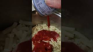 EASY GROUND BEEF DINNER IDEA  HOW TO MAKE BEEFARONI [upl. by Lars]