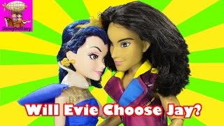 Will Evie Choose Jay  Part 9  Mal and Ben are Together Descendants Disney [upl. by Balbinder]