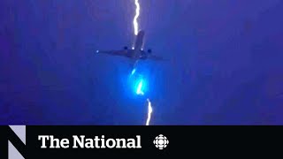 TheMoment an Air Canada plane was struck by lightning [upl. by Nabatse]