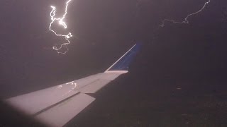 Delta Flight 5176 Landing in Omaha Thunderstorm  May 9 2016 [upl. by Nalyorf55]