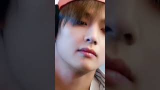 btsarmy kimtaehyung viralvideo viralshort youtubeshorts shorts [upl. by Alyhc]