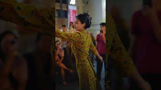 Qing cuo Tibetan beauty Tibetan song and Tibetan dance [upl. by Ollehcram]