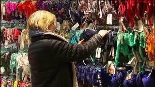 Succès des soldes de janvier 2016 [upl. by Misak432]