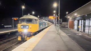 47593 passing Buckshaw Parkway on the Edinburgh Christmas Statesman 23rd November 2022 [upl. by Collins806]