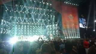 Kenny Chesney and Tim McGraw Feel Like A Rockstar Live at Ford Field [upl. by Hareenum]