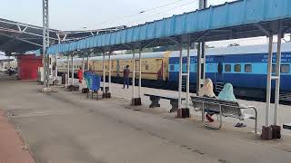 16590 Rani chenamma express arriving chika Banavara junction for crossing indianrailways train [upl. by Nafis]