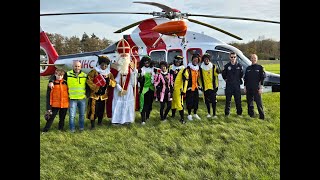 Sinterklaas had geen last van turbulentie en landt veilig in Gasselte [upl. by Eetse]