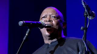 Oliver Mtukudzi feat Hugh Masekela  Tapera Live [upl. by Asilad667]