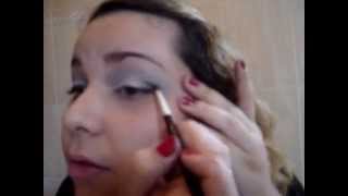 Makeup Tutorial  Maquiagem Azul truque para olhos pequenos [upl. by Det788]