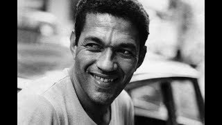 quotManéquot Garrincha • Dribbling tricks and goals  The inventor of Joga Bonito [upl. by Buchbinder371]