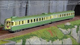 Ree Modeles MB172 Autorail RGP 2 X 2705 vert et jaune SNCF LYONVAISE [upl. by Jochebed14]