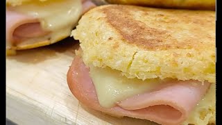 Arepas de Yuca  Recetas Fáciles y deliciosas [upl. by Crockett]