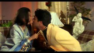 Funny scene  Rani Mukherjee Smita Jaykar in a hillarious scene  Hadh Kar Di Aapne [upl. by Atilem]