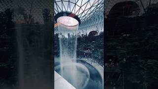 ലോകത്തിലെ ഏറ്റവും വലിയ Indoor Waterfall 😍 worldslargest indoorwaterfall waterfall changiairport [upl. by Ahsikyt558]