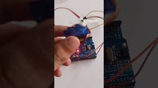 Servo motor servo short arduino shorts [upl. by Rebane]