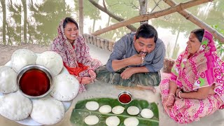 মায়ের হাতে চিতই পিঠা রেসিপি শীতকালে এটা না খেলে আর কি খেলাম😳  instant chitoi pitha recipe [upl. by Sewoll]